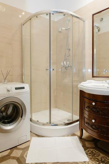 Luxury Old Town Apartment Каунас Экстерьер фото