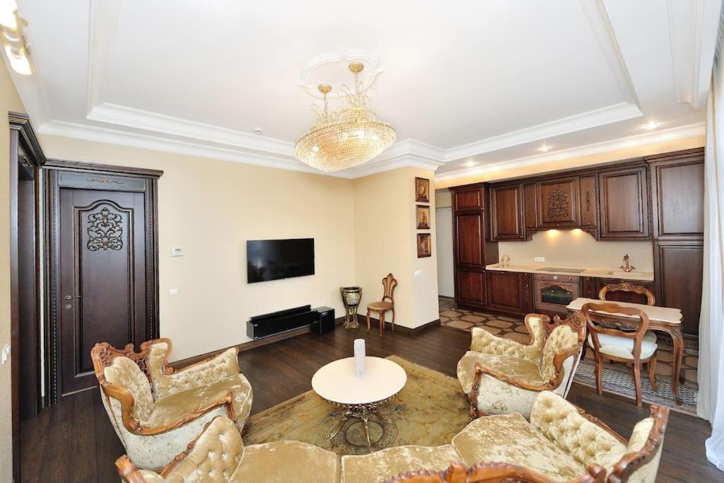 Luxury Old Town Apartment Каунас Экстерьер фото